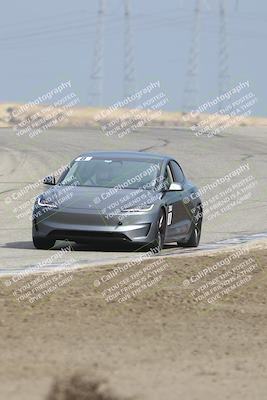 media/Oct-19-2025-Speed Ventures (Sun) [[a6e7fe67be]]/TC B/Session 2 (Outside Grapevine)/